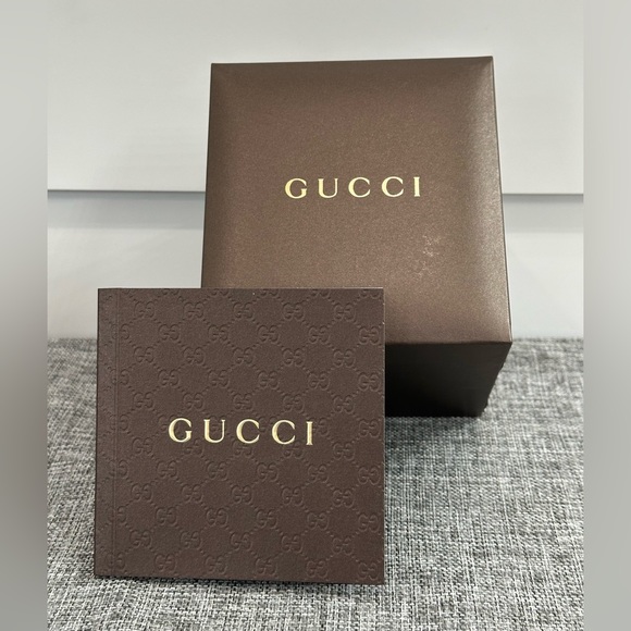 Gucci Swiss Quartz Stainless Steel and Nylon Dress Multi-Color Men's Watch - Picture 3 of 8